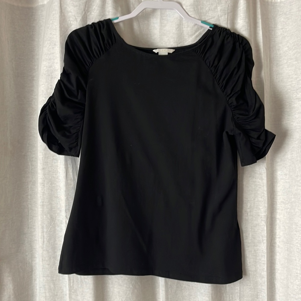 Black touched shoulder cotton shirt